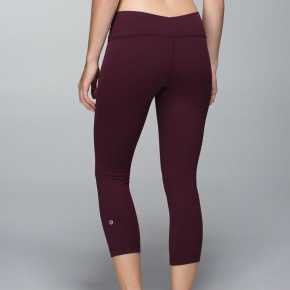Lululemon Astro Wunder Under Crop II Shine Dot Bordeaux Size 6 - Picture 1 of 8
